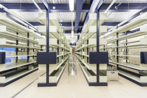 Image of empty library shelves at the EPFL library.